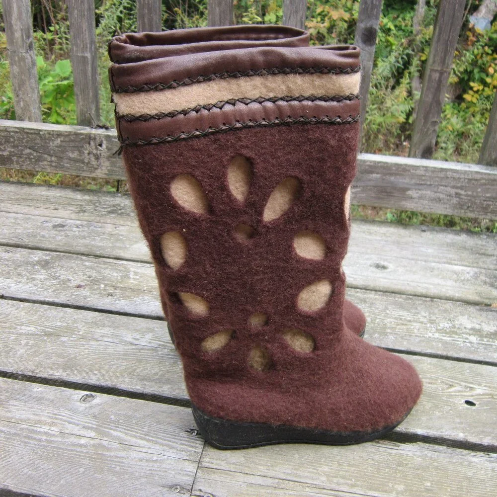 Women's Handmade Wool Boots Size 6.5/ 37 EU Latex-Free Brown Warm Boots Flower